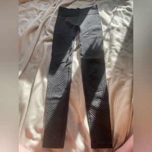 Ivviva seamless leggings